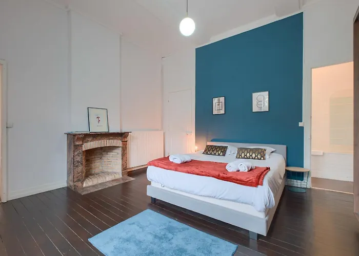 Le Coty - Wifi - Balcon - Parking 拉瓦勒